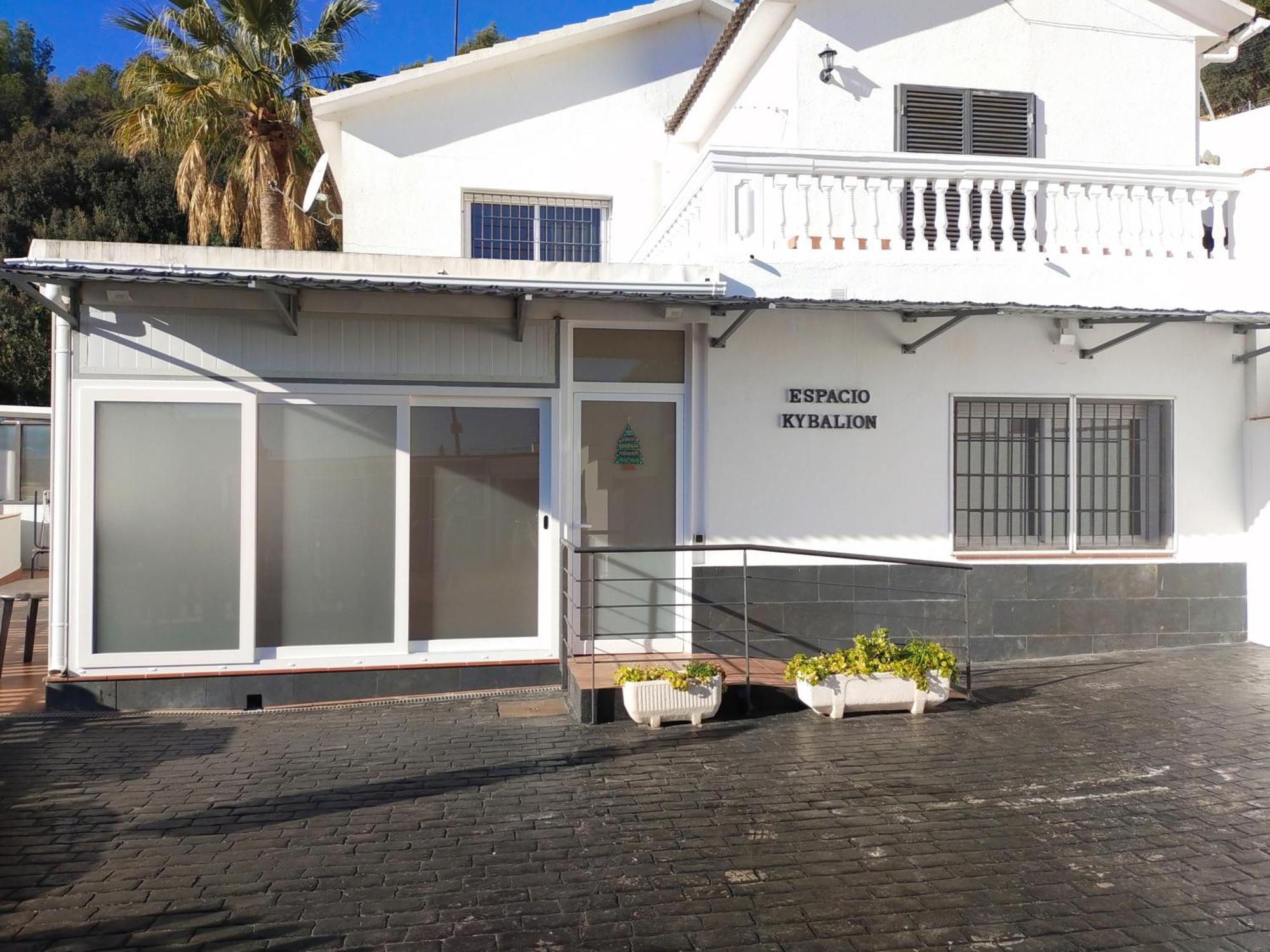 Espacio Kybalion 阿亨托纳 外观 照片